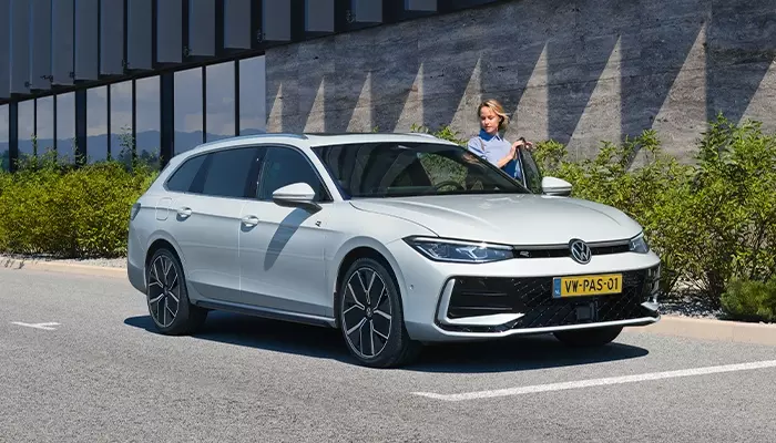 hero-vw-passat-variant-mob-2023 undefined