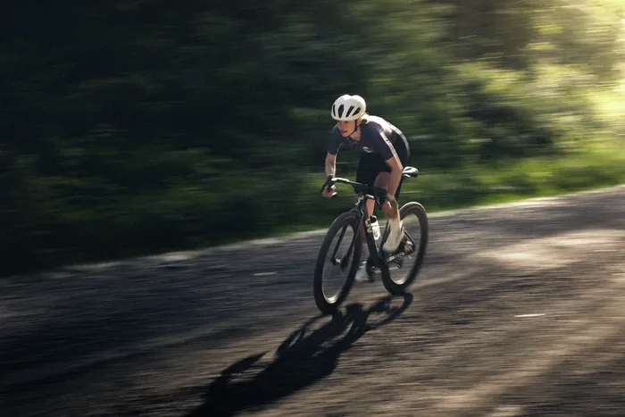 Liv Devote Advanced SL 0 gravelbike race actie