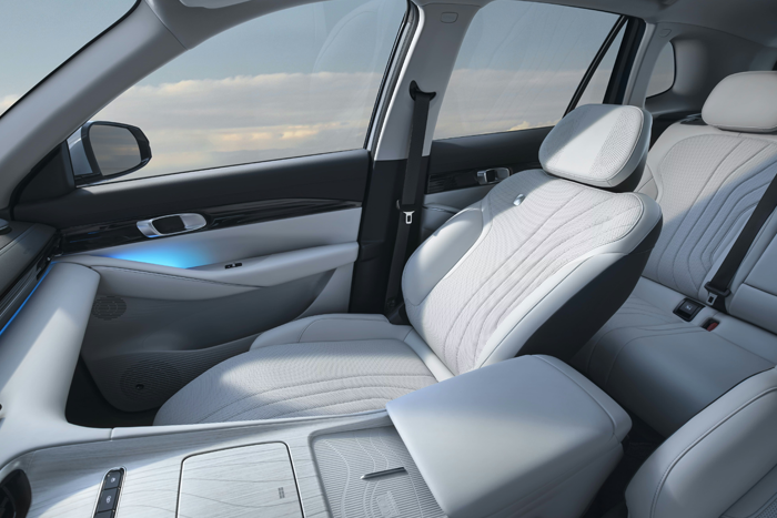 Geely E5 interieur comfort tijdens iedere rit Geely E5 interieur comfort tijdens iedere rit