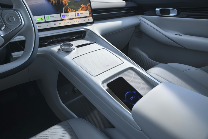 Geely E5 interieur praktische flexibiliteit Geely E5 interieur praktische flexibiliteit
