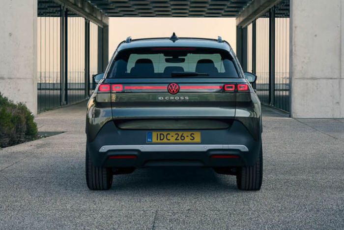 Volkswagen-IDcross-sfeer3-700x467