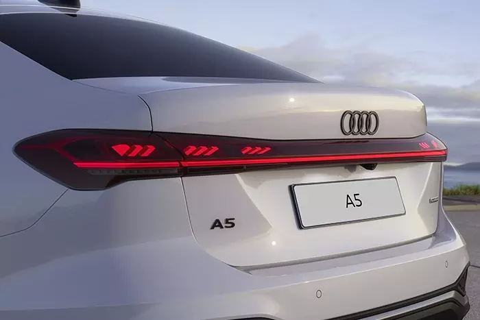 Audi A5 Limousine e-hybrid exterieur Audi A5 Limousine e-hybrid exterieur